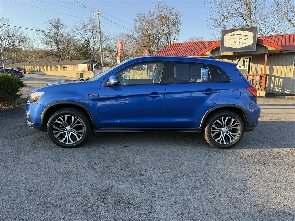 2018 Mitsubishi Outlander Sport ES's photo
