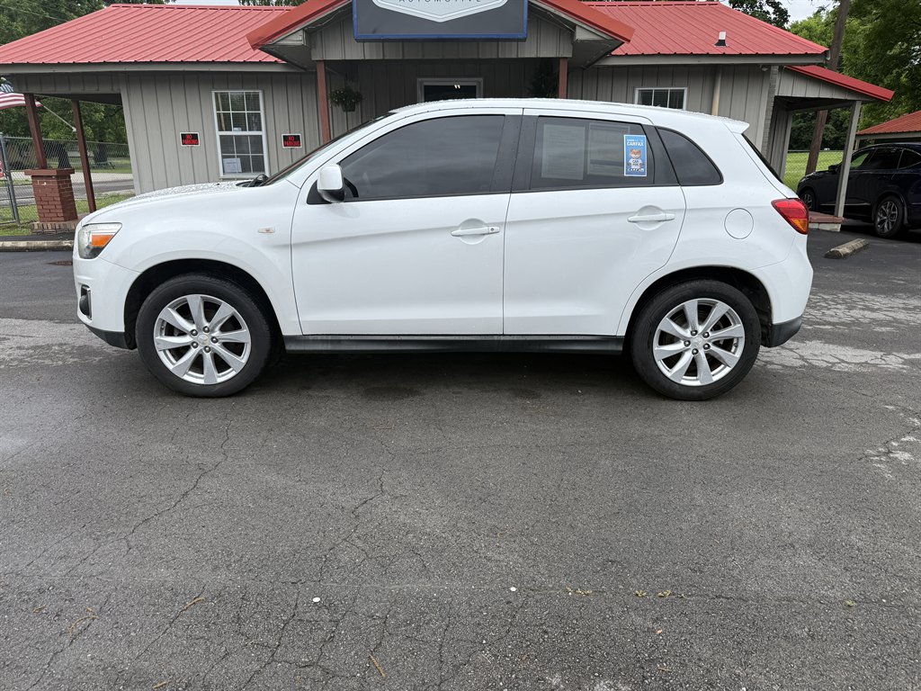 2015 Mitsubishi Outlander Sport 2.4 ES 2WD CVT's photo