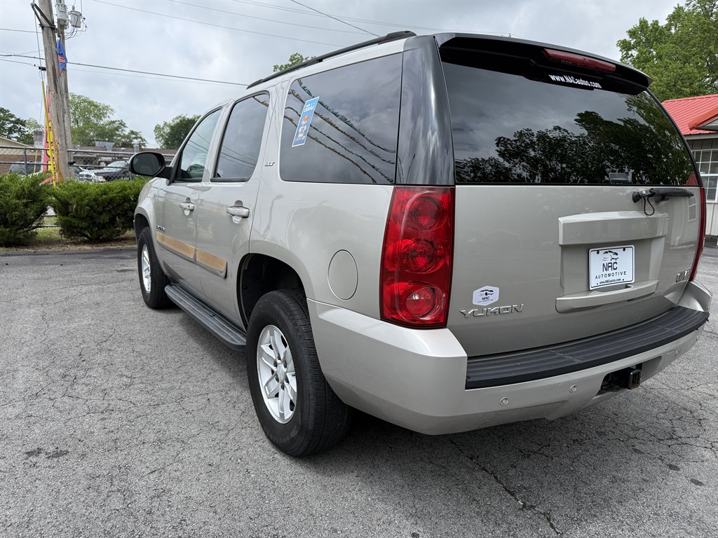 2007 GMC Yukon - Photo 8