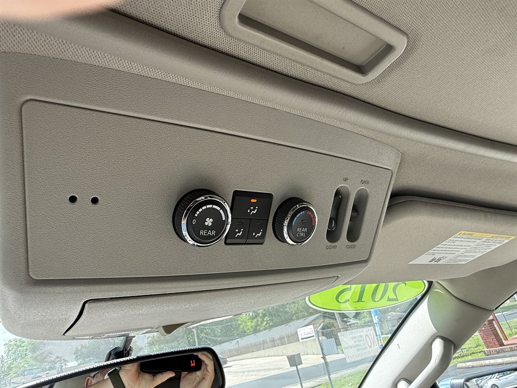 2015 Nissan Armada SL - Photo 23