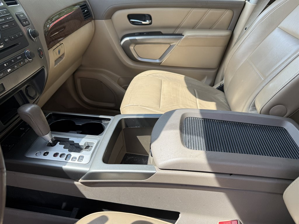 2015 Nissan Armada SL - Photo 18
