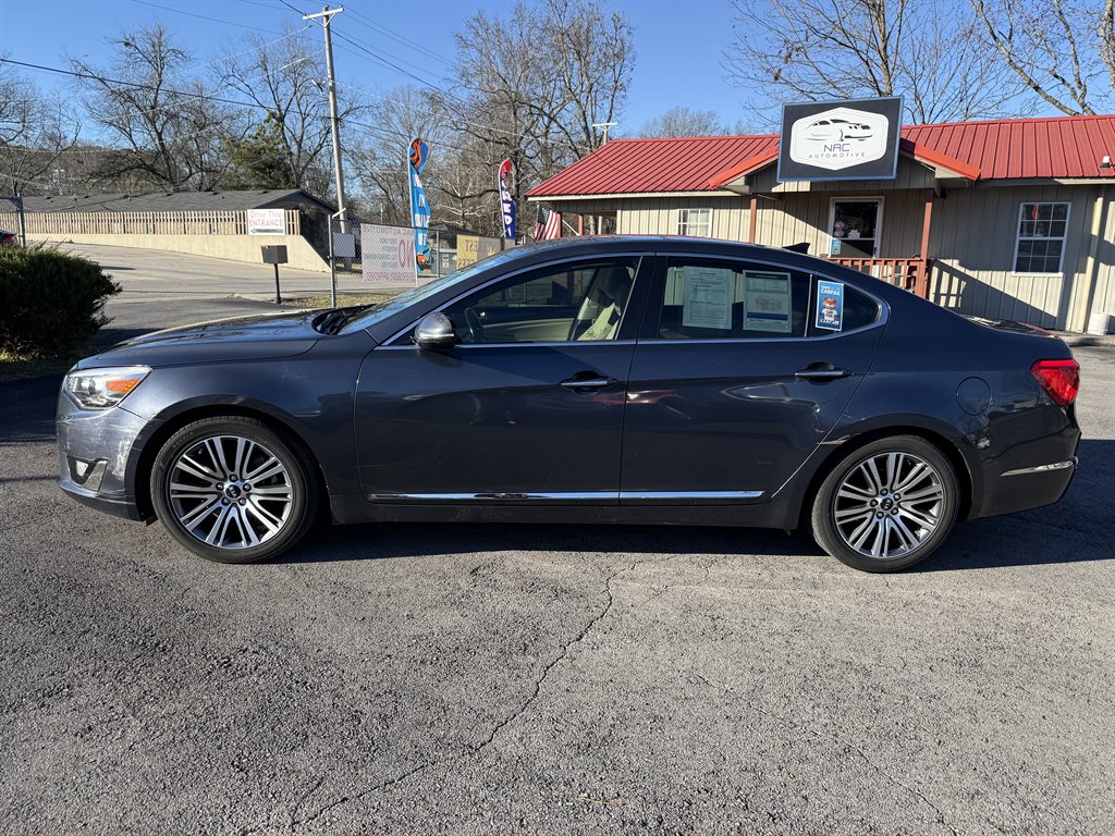 2015 Kia Cadenza Premium's photo